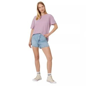 Levi’s Womens High Waisted Mom Shorts Light Wash Denim Blue Size 32